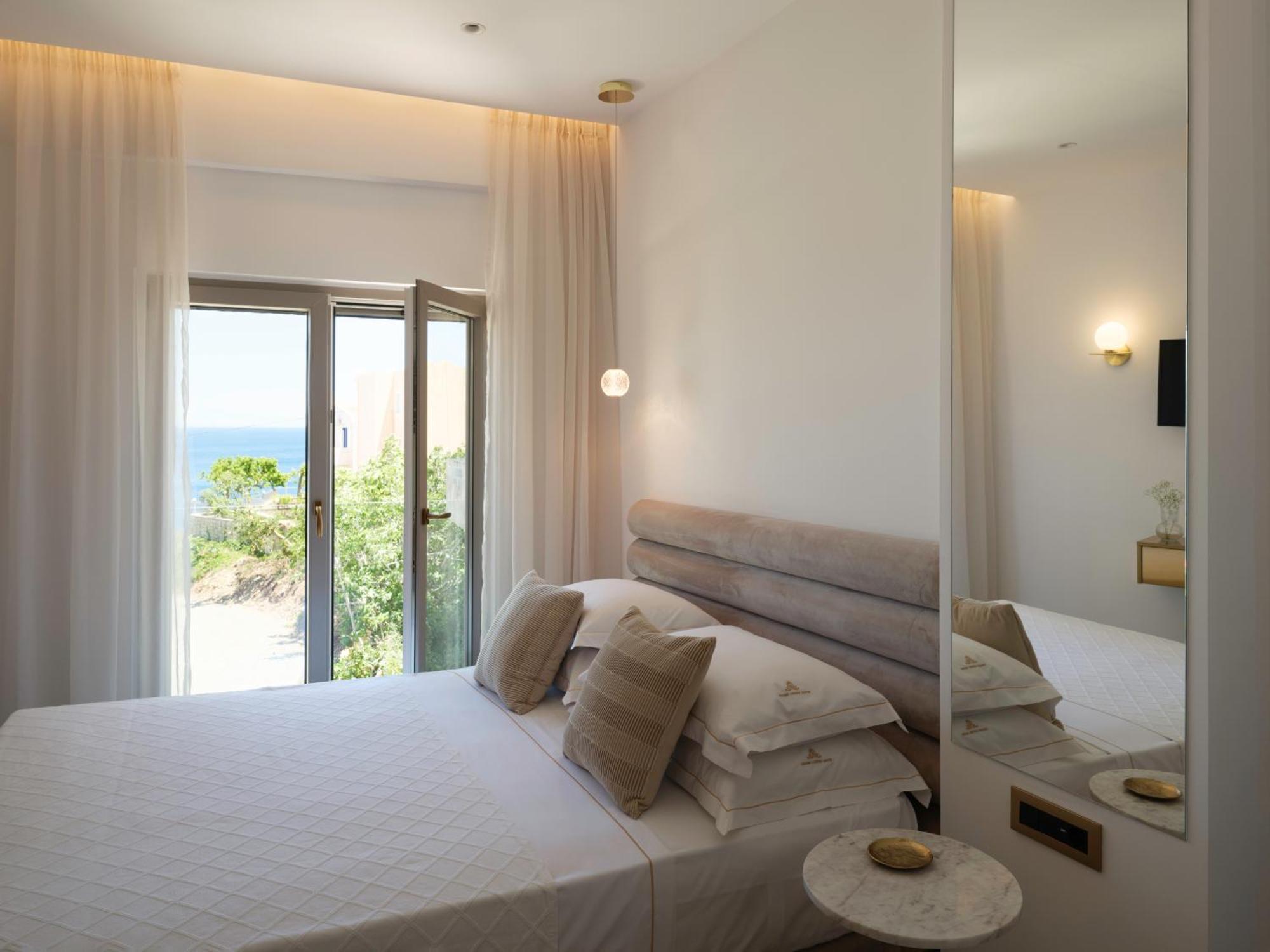 Golden Luxury Suites Bali  Exterior photo